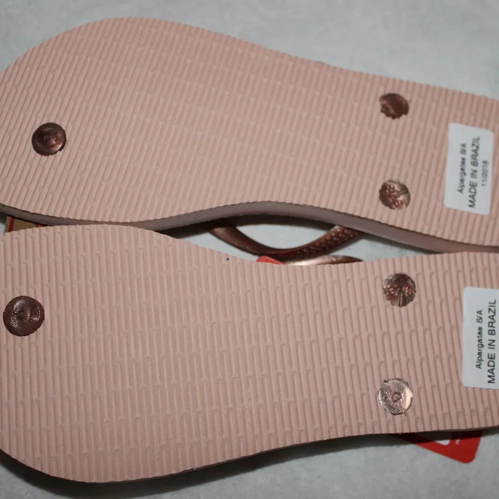 Havaianas Slim Ballet Rose Gold Flip Flops - Picture 2 of 4
